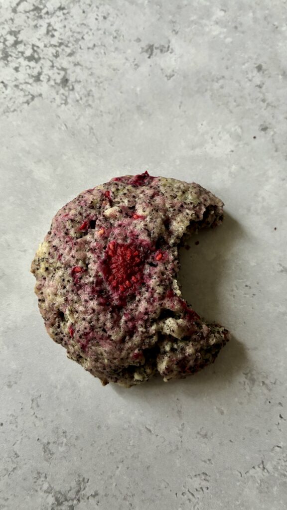 vegane himbeer-mohn cookies