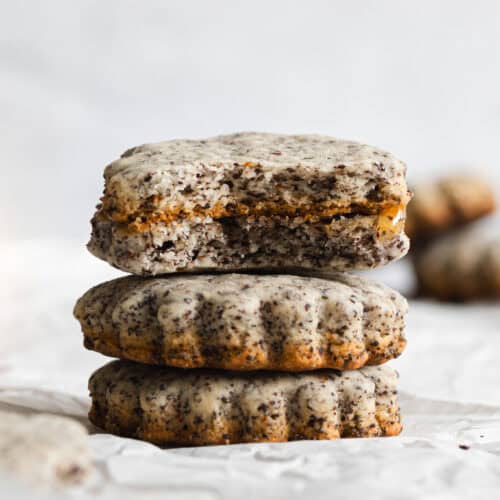 Frühstücks-Kekse mit Chia und Hafer, vegan und hausgemacht.